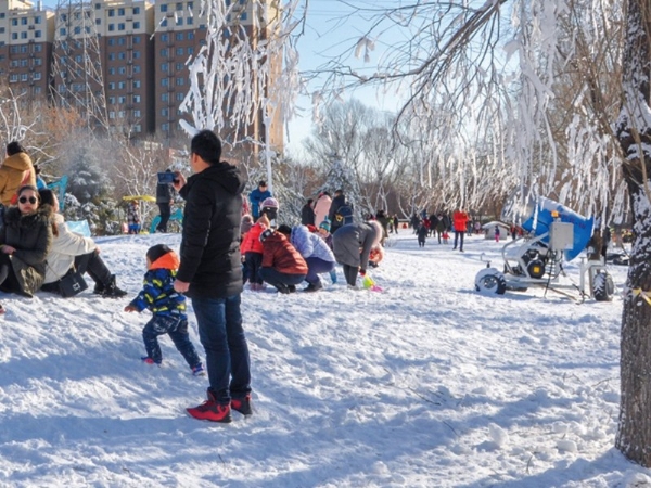 山東濟(jì)寧市嬉雪樂(lè)園